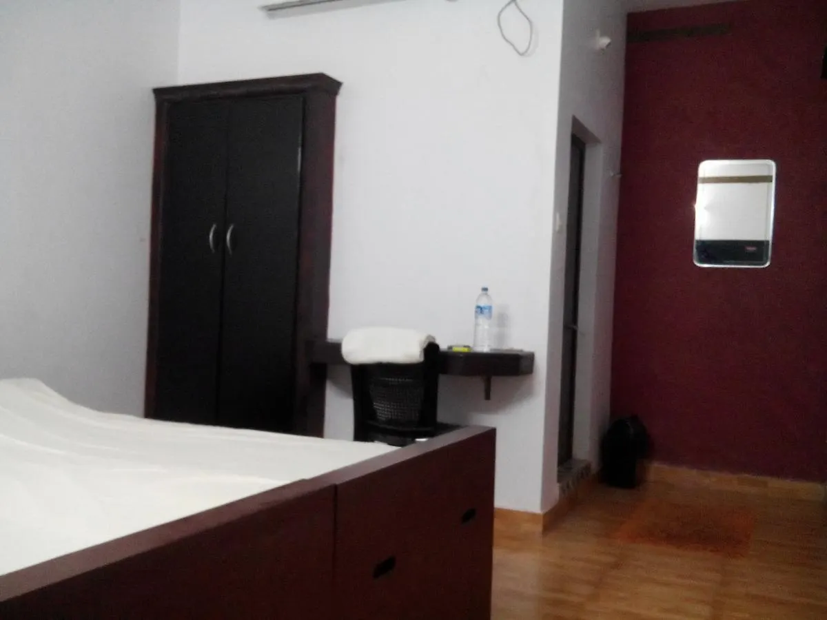Sivasakthi Lodge Коттаям