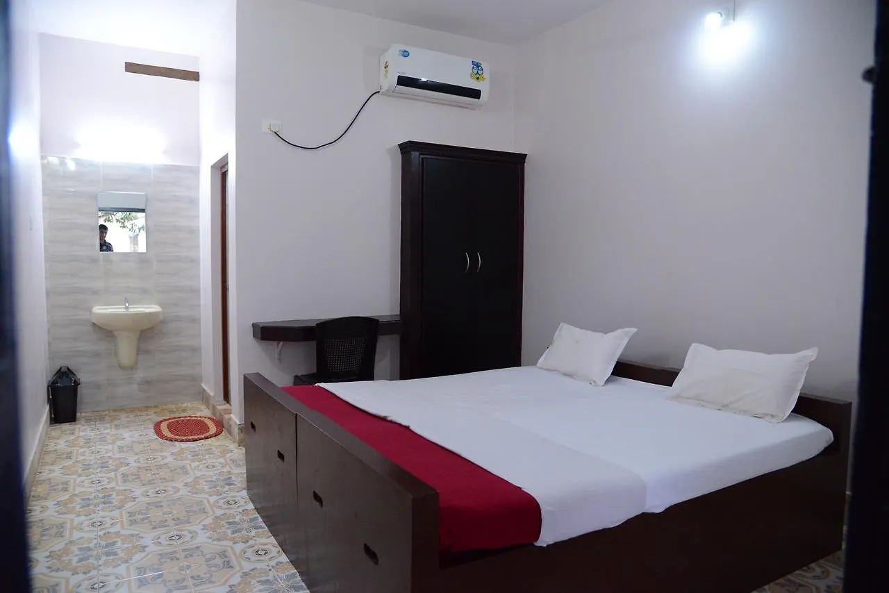 Отель Sivasakthi Lodge Коттаям